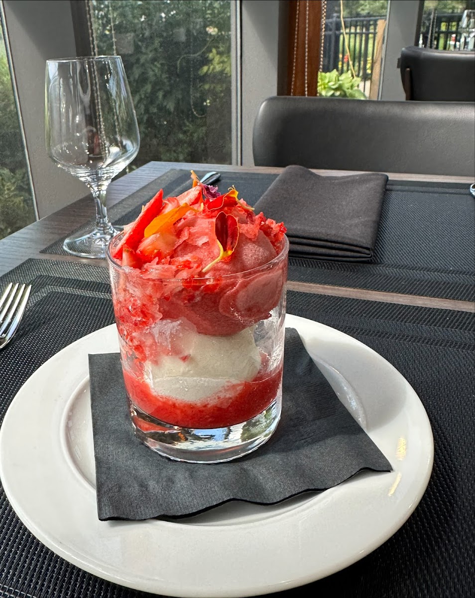 Benchmark Restaurant Photos 2